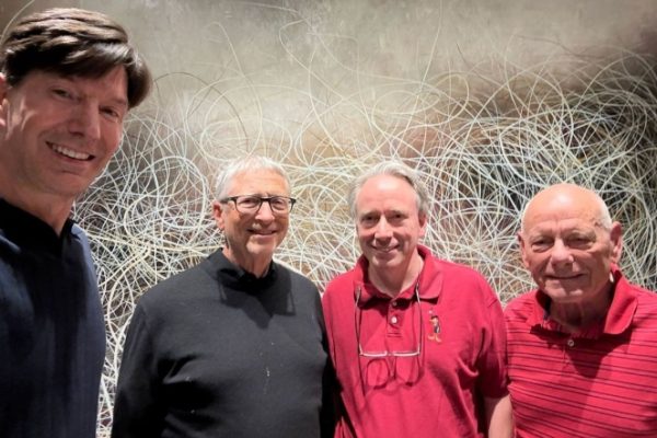 Lần đầu gặp gỡ: Bill Gates và Linus Torvalds