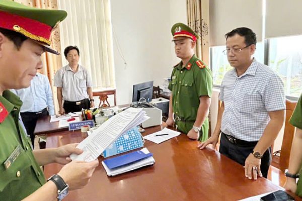 Cựu trưởng phòng bồi thường đất đai Tam Kỳ bị bắt vì sai phạm