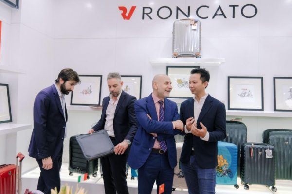 Vali Roncato chính hãng: KOS Shop phân phối độc quyền tại Việt Nam