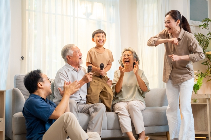 Phút giây hạnh phúc khi gia đình cùng khỏe mạnh. Ảnh: Shutterstock