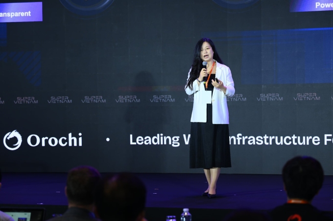 Bà Sherry Zhao nhấn mạnh để ứng dụng hiệu quả AI, blockchain, Web3, cần sự chung tay của cộng đồng xuyên biên giới. Ảnh: Giang Huy