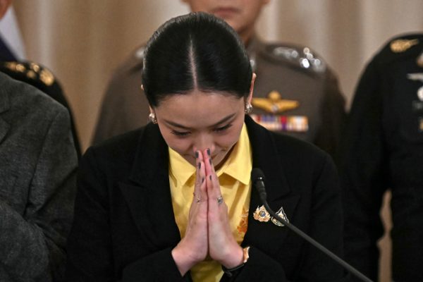 Thủ tướng Thái Lan xin lỗi ông Hun Sen về cuộc điện đàm