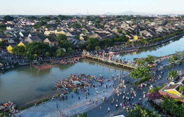 Tách Bạch Đô Thị Nông Thôn: Nên Bỏ Mô Hình Thành Phố Thuộc Tỉnh?