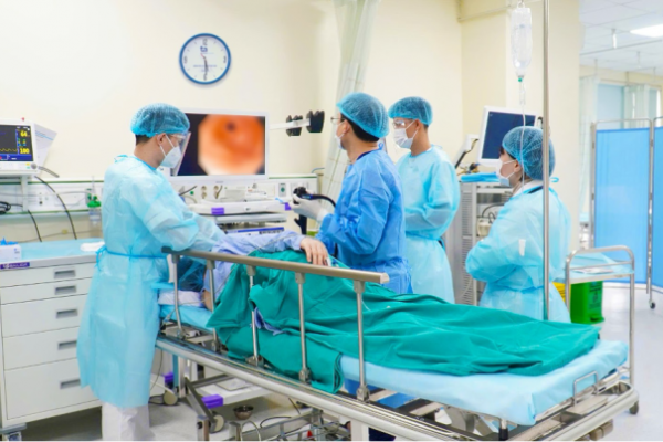 Điều trị viêm loét đại tràng: Thuốc sinh học mới nhất