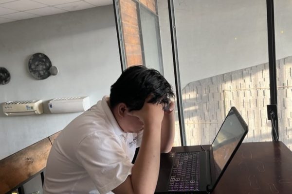 Tình yêu “lốp dự phòng”: Khi nào nên dừng lại?