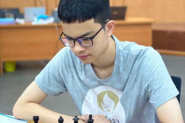 Gia Huy đạt chuẩn Đại kiện tướng cờ vua đầu tiên
