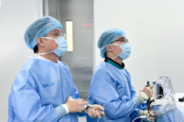 Tán sỏi thận từ châu Phi đến Việt Nam: Câu chuyện điều trị