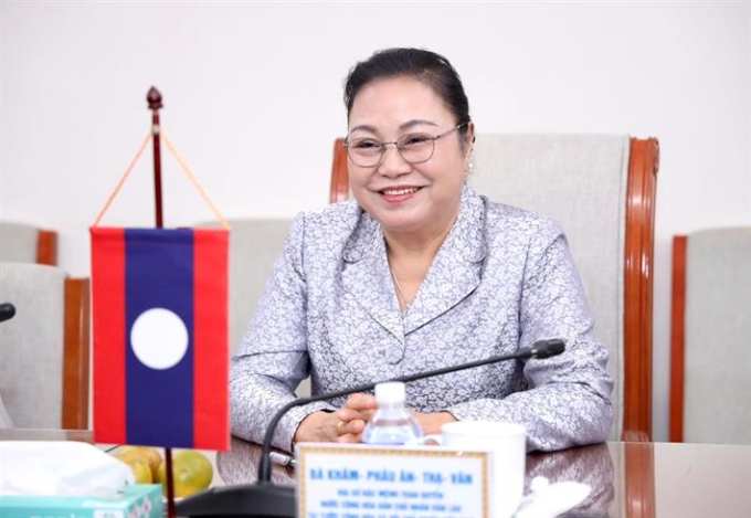 Đại sứ Đặc mệnh toàn quyền nước Cộng hòa dân chủ nhân dân Lào tại Việt Nam Khamphao Ernthavanh. Ảnh: MOET
