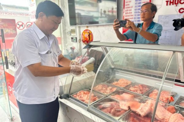 C.P Việt Nam: Ba cửa hàng bị phạt 105 triệu đồng