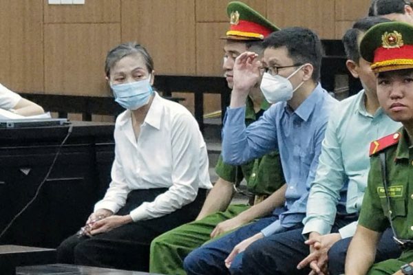 Cựu Bí thư Vĩnh Phúc: Bất ngờ khi nhận ‘nhiều tiền’