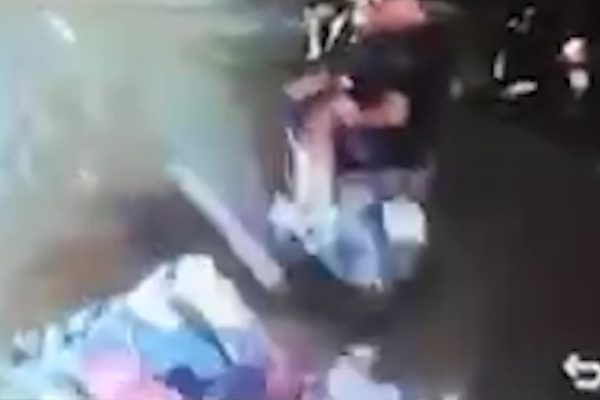 Thiếu niên đạp ngã xe máy: Hậu quả và lời cảnh tỉnh