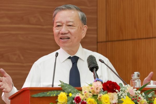 Tổng Bí thư: Nhân dân ủng hộ tinh gọn bộ máy, sao cán bộ lại tâm tư