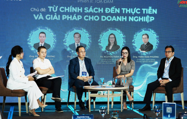 Khó khăn cho doanh nghiệp dùng nước mưa tưới cây: Giải pháp nào?