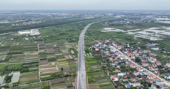 Một đoạn đường liên kết vùng Hà Nội - Hưng Yên nhìn từ trên cao. Ảnh: Phạm Chiểu