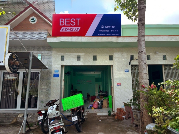 Toàn cảnh bưu cục Kiến Tường (Long An). Ảnh: BEST Express