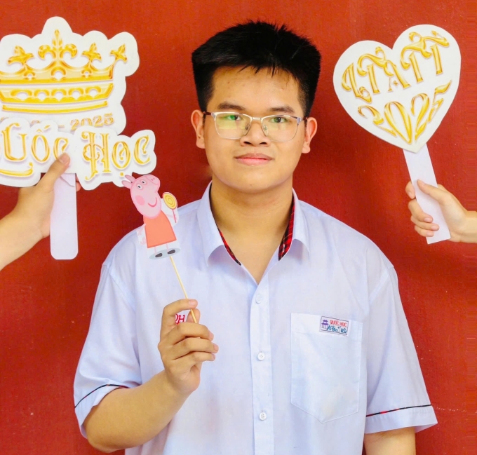 Nguyễn Quang Minh Trí, học sinh chuyên Toán, trường THPT chuyên Quốc học, Huế. Ảnh: Nhân vật cung cấp