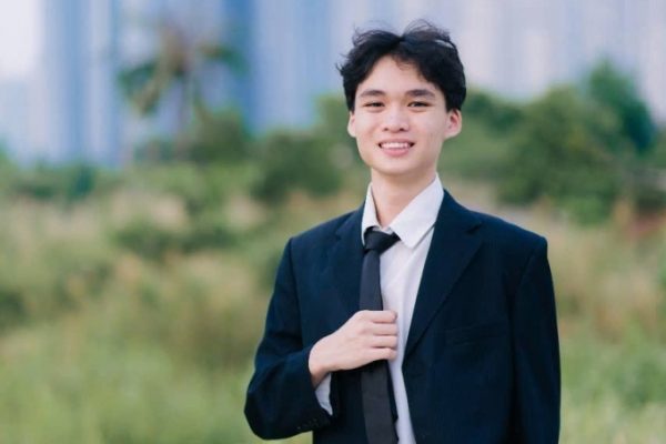 Nam sinh ‘ham chơi’ đỗ thủ khoa lớp 10 chuyên Toán Năng khiếu