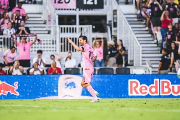 Sốt vé trận Messi ra quân tại FIFA Club World Cup