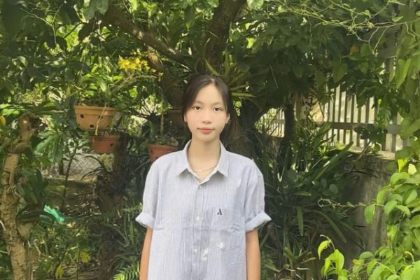 Nữ thủ khoa lập kỷ lục thi vào lớp 10 trường chuyên