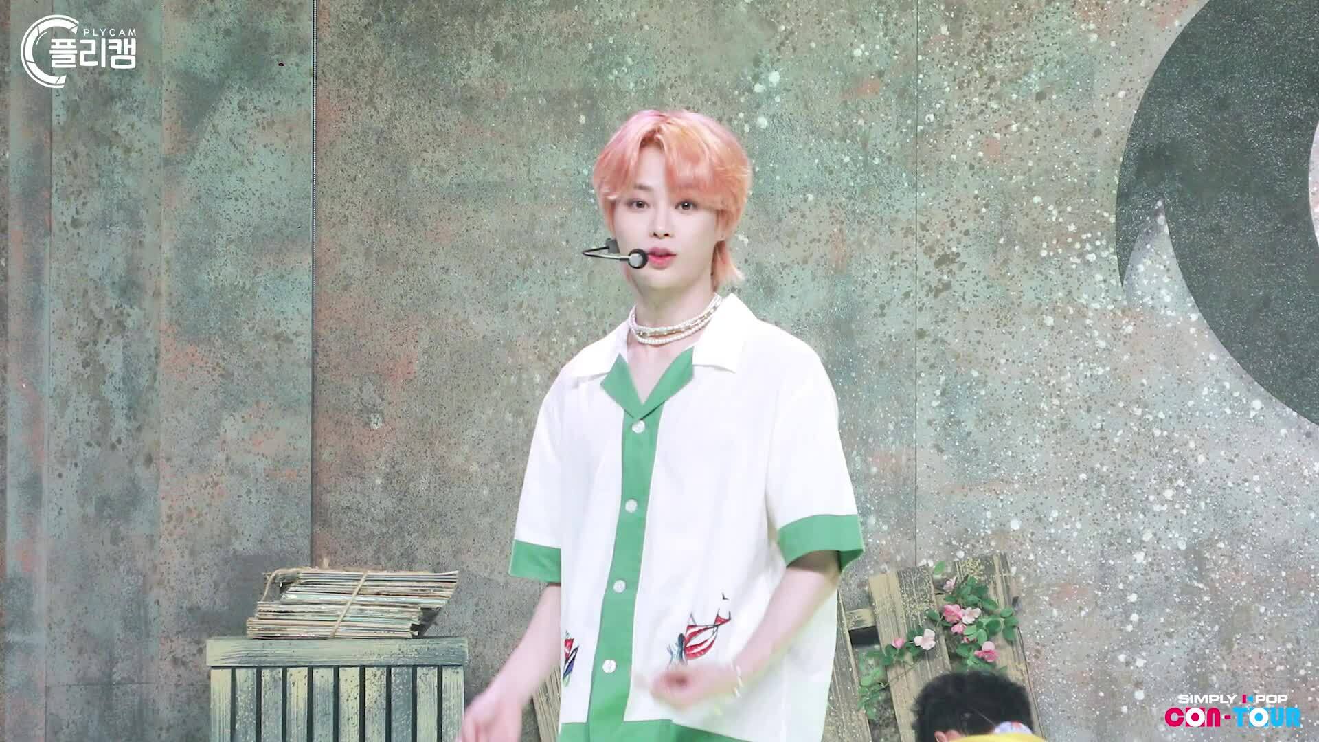 Hanbin biểu diễn bài 