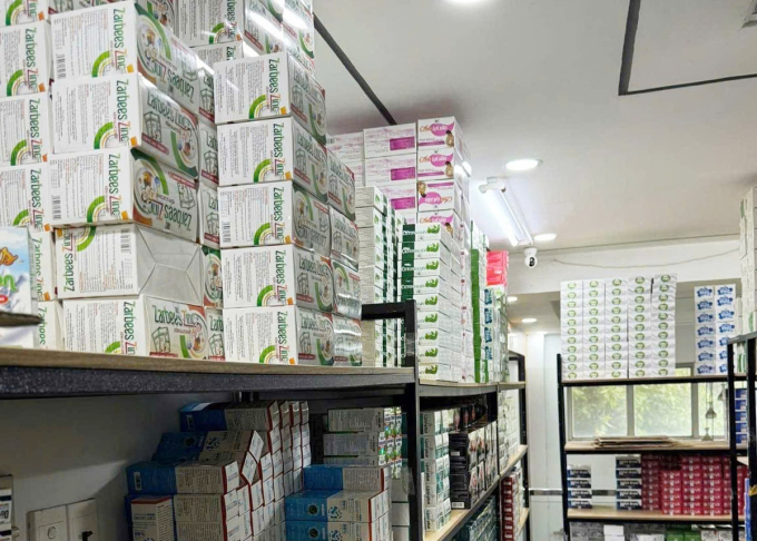 Hàng hoá của Công ty Sức khỏe xanh Natural Care bị cảnh sát tạm giữ.