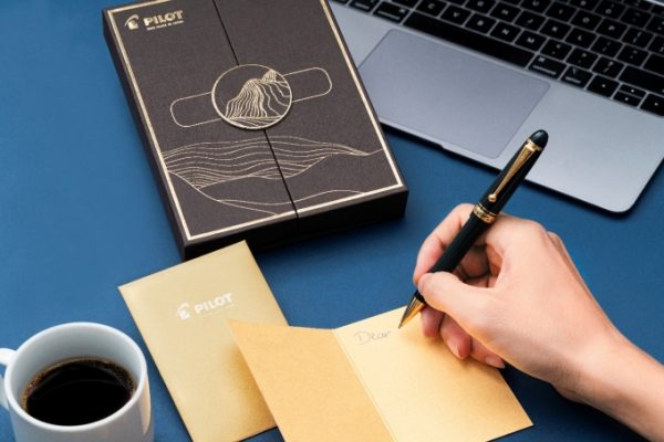 Bút ký Pilot: Quà tặng ý nghĩa cho Ngày của Cha