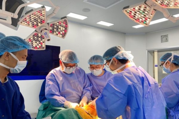 Lõm ngực: Dấu hiệu cảnh báo bệnh tim mạch cần biết