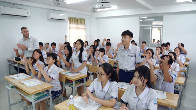 Trường THCS - THPT Trần Cao Vân bồi dưỡng tăng cường cho học sinh lớp 12. Ảnh: Trường THCS - THPT Trần Cao Vân