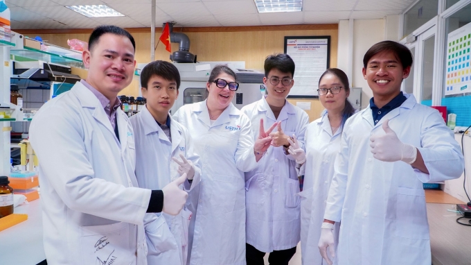 Giảng viên đến từ các trường đại học Pháp tham gia giảng dạy tại USTH. Ảnh: USTH