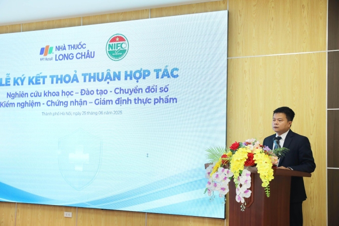 PGS.TS Trần Cao Sơn phát biểu tại sự kiện. Ảnh: Long Châu