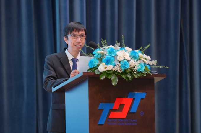 TS. Võ Hoàng Duy - Phó hiệu trưởng TDTU phát biểu khai mạc. Ảnh: TDTU