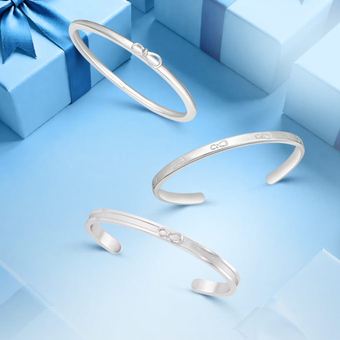 Vòng tay trong bộ sưu tập Family Infinity. Ảnh: PNJ
