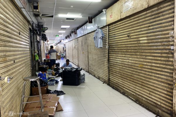 Tiểu thương chợ lớn đồng loạt đóng cửa: Vì sao?