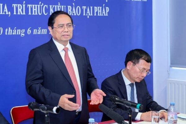 Thủ tướng yêu cầu giáo sư Việt kiều xây dựng đề án đào tạo 100 kỹ sư AI