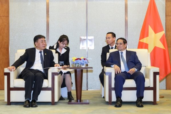 Hợp tác Việt Nam: Tập đoàn máy bay Trung Quốc (Comac) mở rộng đầu tư