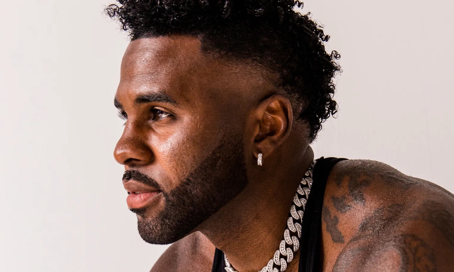 Jason Derulo hát "Savage Love"