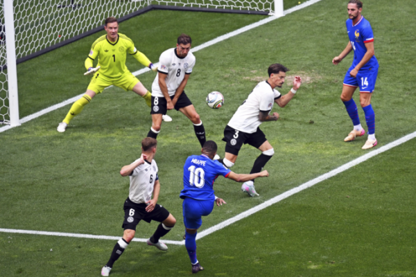 Mbappe tỏa sáng: Pháp thắng Đức 2-0