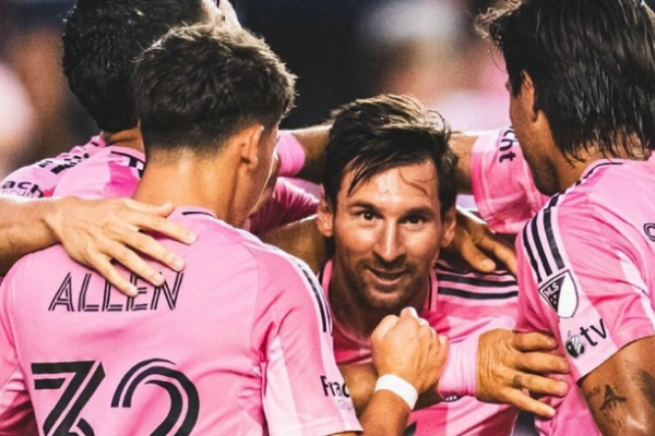 Messi: Thu nhập vượt quỹ lương của 21 đội bóng MLS