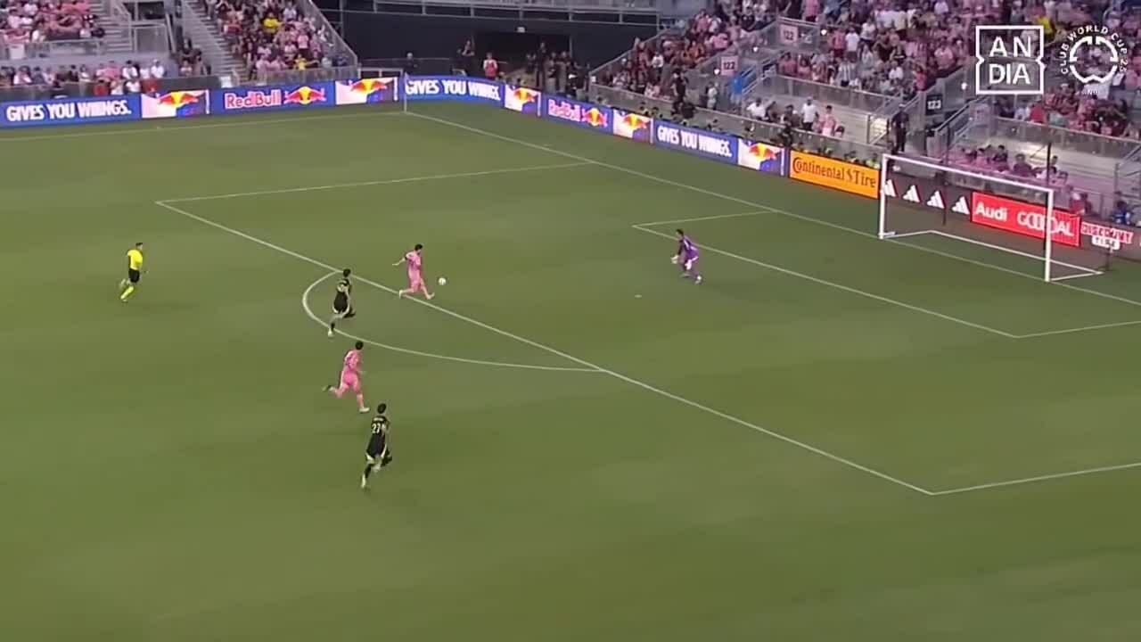Messi tỏa sáng trước Columbus