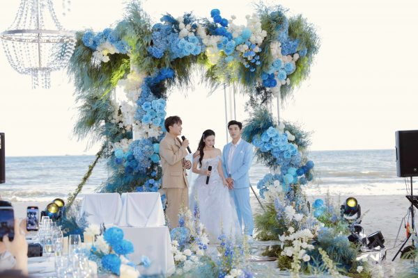 Midu và chồng kỷ niệm ngày cưới lãng mạn trên biển