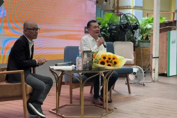 Hữu Châu tri ân Thành Lộc: Lòng biết ơn sâu sắc
