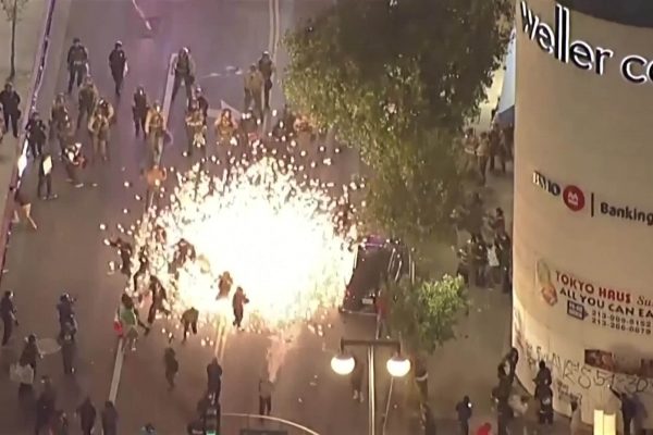 Los Angeles giới nghiêm: Tính toán và hệ quả