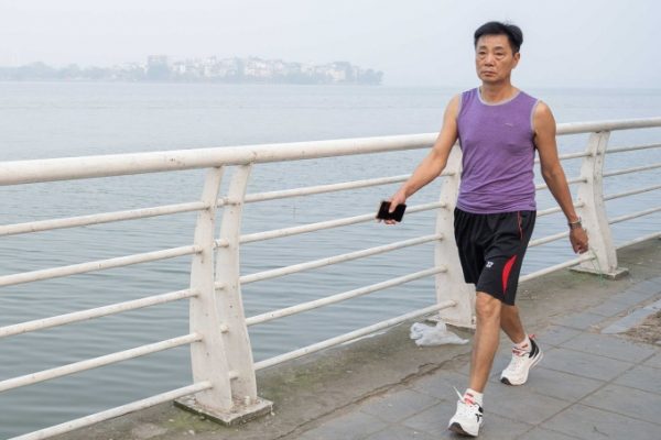 Đi bộ mỗi ngày: Số bước tối ưu cho sức khỏe?