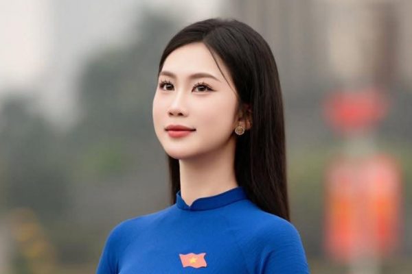 Thí sinh Hoa hậu Việt Nam: Ngắm nhan sắc hai cô gái Thanh Hóa