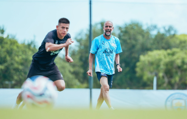 Guardiola: Cầu thủ Man City buồn nếu không được đá chính