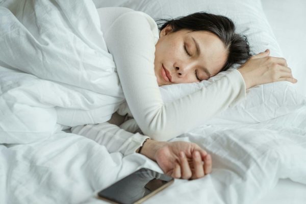10 mẹo đơn giản giúp ngủ ngon hơn
