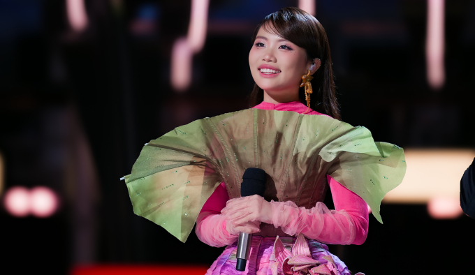 Phương Mỹ Chi tại tứ kết show Sing! Asia. Ảnh: Nhân vật cung cấp
