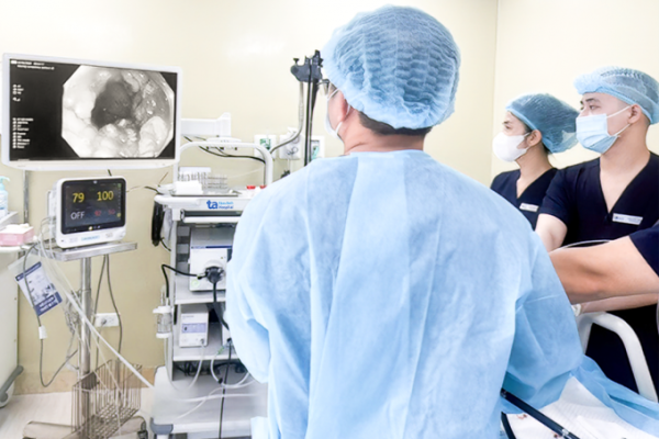 Đa polyp ở thiếu niên: Nguyên nhân và điều trị