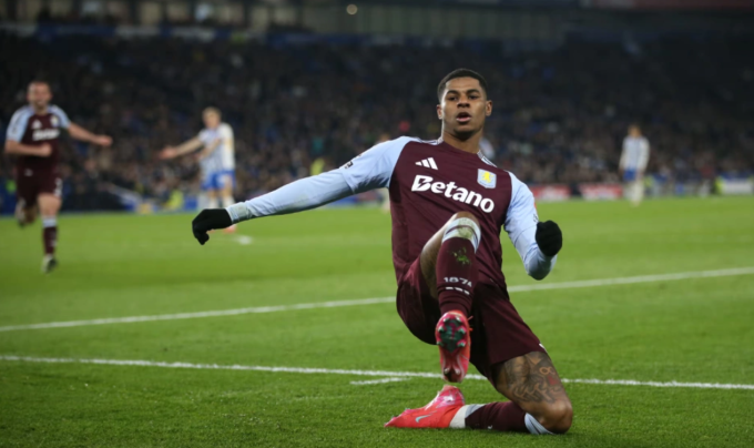 Rashford mừng bàn mở tỷ số trong trận Aston Villa thắng Brighton 3-0 ở vòng 30 Ngoại hạng Anh ngày 2/4. Ảnh: Aston Villa