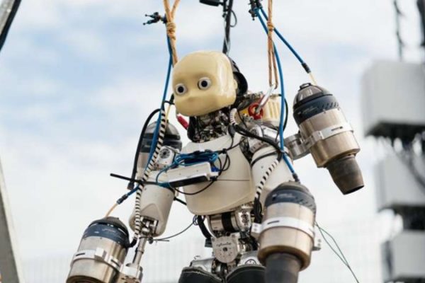 Robot hình người biết bay đầu tiên: Đột phá công nghệ
